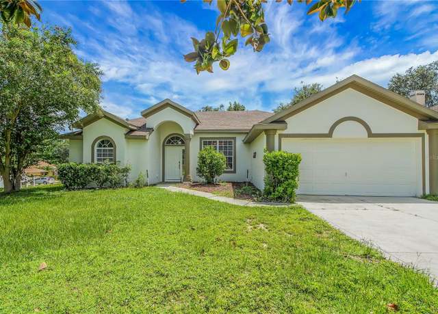 Property at 200 Patrice Hope St, Leesburg, FL 34748, 3 beds, 2 baths