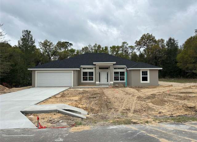Property at 35 Locust Radial Cir, Ocala, FL 34472, 4 beds, 2 baths