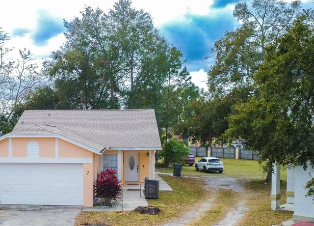 Property at 1100 Lowry Ave #7, Lakeland, FL 33801, 3 beds, 2 baths
