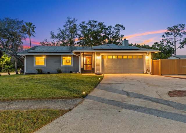 Property at 1330 Gulfview Woods Ln, Tarpon Springs, FL 34689, 3 beds, 2 baths