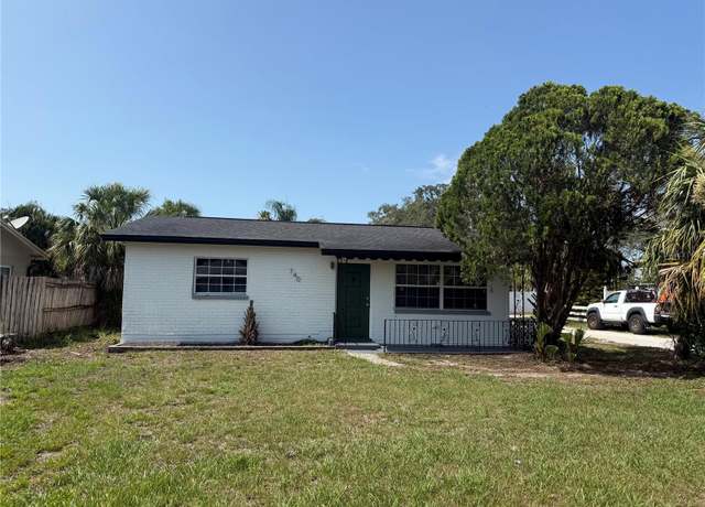 Property at 740 7th Ave SW, Largo, FL 33770, 3 beds, 1 bath