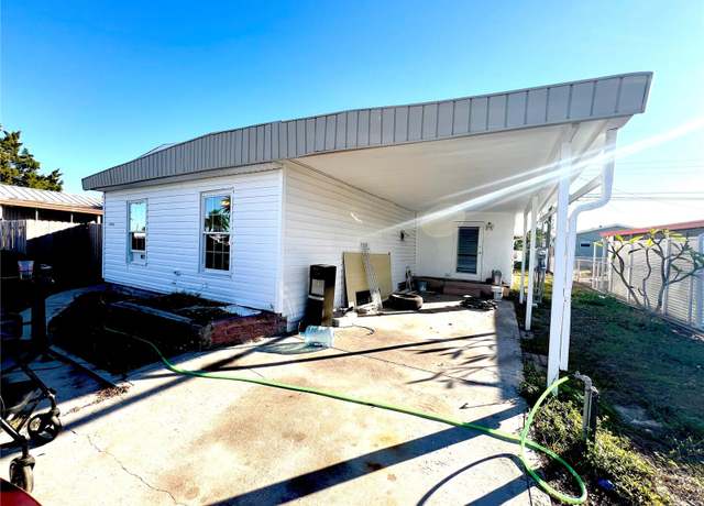 Property at 1906 Lullaby Dr, Holiday, FL 34691, 2 beds, 2 baths