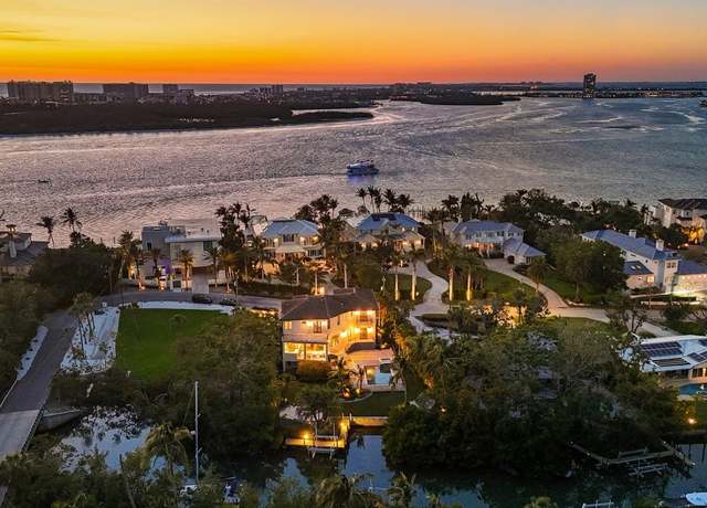 Property at 3465 Gulfmead Dr, Sarasota, FL 34242, 5 beds, 5.5 baths