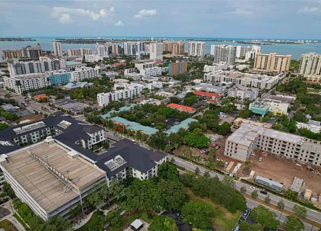 Property at 628 Cohen Way #628, Sarasota, FL 34236, 2 beds, 1 bath