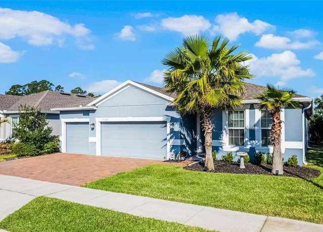 Property at 17024 Goldcrest Loop, Clermont, FL 34714, 4 beds, 2 baths