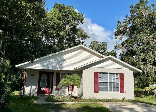 Property at 209 N 1st Ave, Wauchula, FL 33873, 3 beds, 2 baths