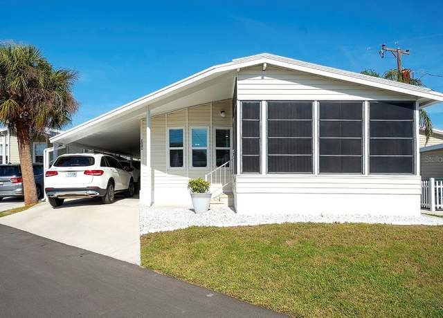 Property at 2081 Detroiter St, Sarasota, FL 34231, 2 beds, 2 baths
