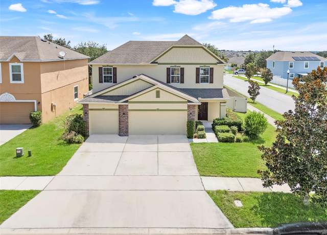 Property at 165 Cabrillo Dr, Groveland, FL 34736, 3 beds, 2.5 baths