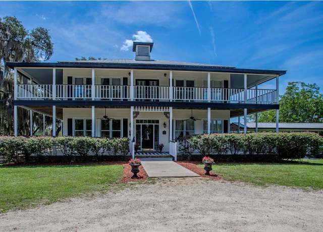Property at 16600 Cleveland Ln, Umatilla, FL 32784, 5 beds, 4 baths