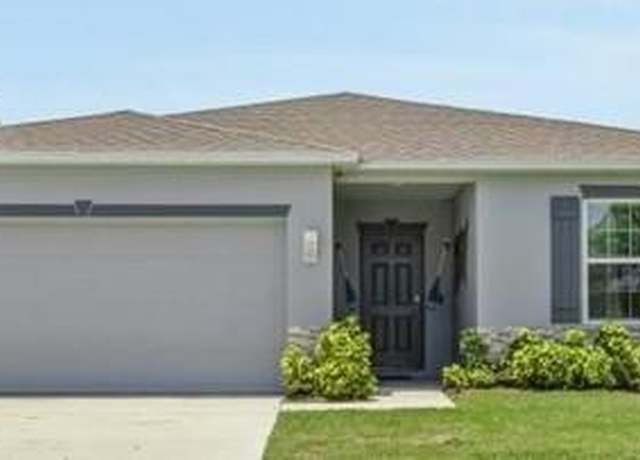 Property at 2202 SE Trillo St, Port St Lucie, FL 34952, 4 beds, 2 baths