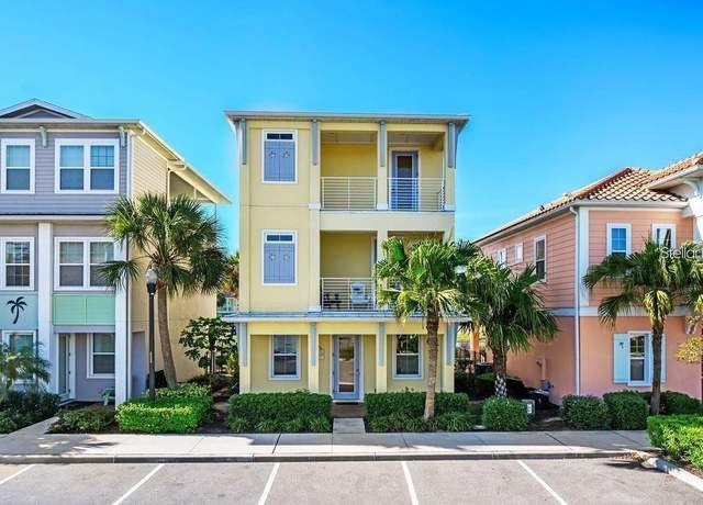 Property at 7980 Shaker St, Kissimmee, FL 34747, 4 beds, 4.5 baths