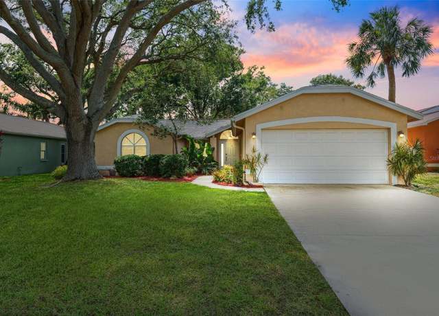 Property at 11510 92nd Way, Largo, FL 33773, 4 beds, 2 baths