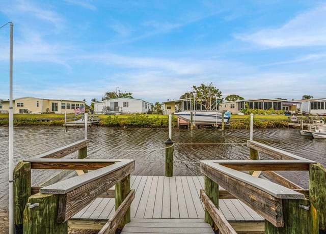 Property at 716 Blackburn Blvd, North Port, FL 34287, 2 beds, 2 baths