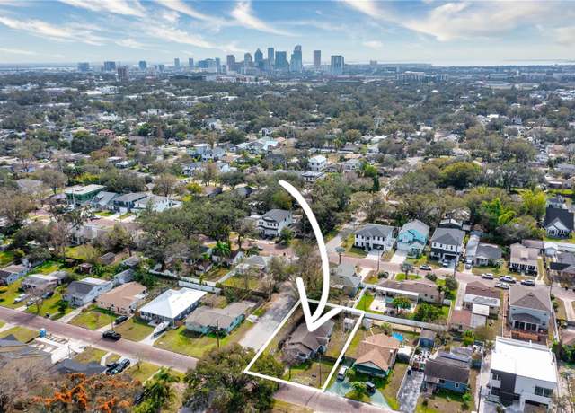 Property at 902 W Fribley St, Tampa, FL 33603, 4 beds, 4.5 baths