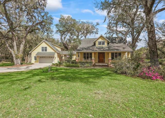 Property at 1 Lake Wood Cir, Ocala, FL 34482, 4 beds, 3.5 baths