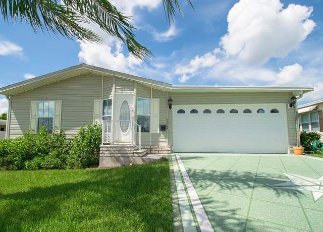 Property at 37449 Gill Ave, Zephyrhills, FL 33541, 2 beds, 2 baths