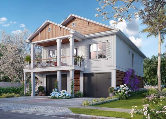 Property at 600 Banana St, Tarpon Springs, FL 34689, 3 beds, 2 baths