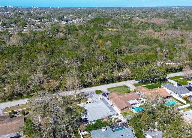 Property at 2100 Mcmullen Rd, Largo, FL 33771, 4 beds, 3 baths