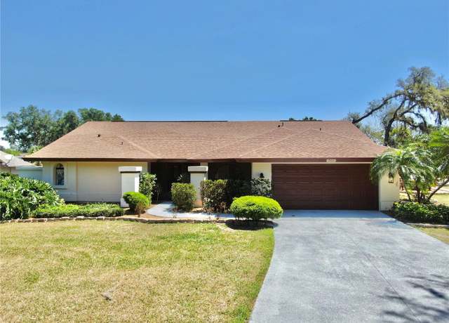 Property at 501 Sportsman Park Dr, Seffner, FL 33584, 4 beds, 2 baths