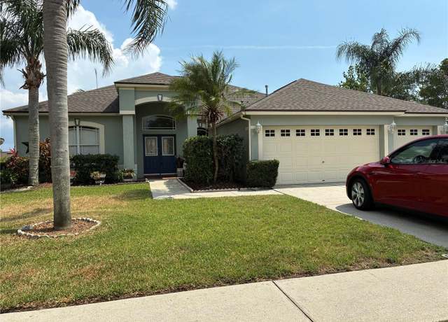 Property at 4512 River Overlook Dr, Valrico, FL 33596, 5 beds, 3 baths