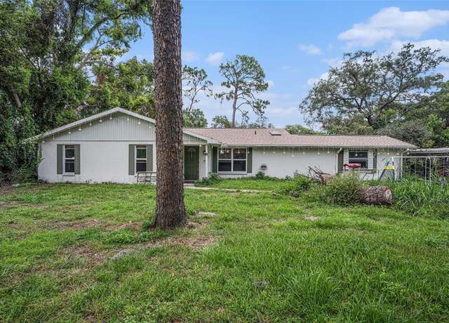 Property at 36251 Horseshoe Dr, Zephyrhills, FL 33541, 2 beds, 3 baths
