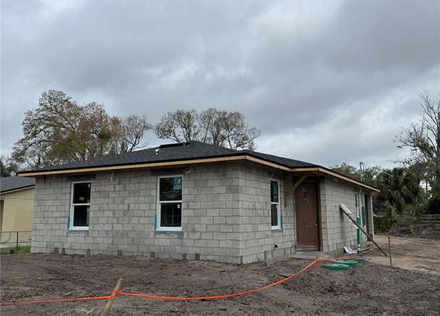 Property at 5238 2nd St, Orlando, FL 32810, 5 beds, 4 baths