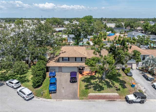 Property at 8263 132nd St, Seminole, FL 33776, 5 beds, 3 baths