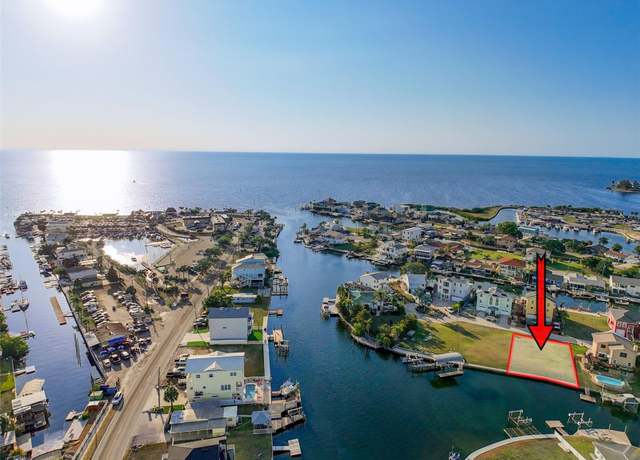 Property at 6520 Louise Ct, Hudson, FL 34667