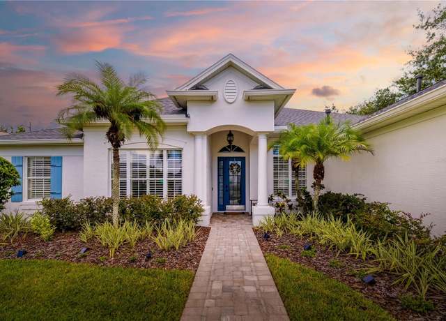 Property at 8307 Planters Knoll Ter, University Park, FL 34201, 4 beds, 3 baths