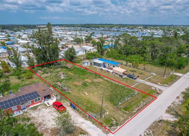 Property at 2811 Winona Dr, North Fort Myers, FL 33917