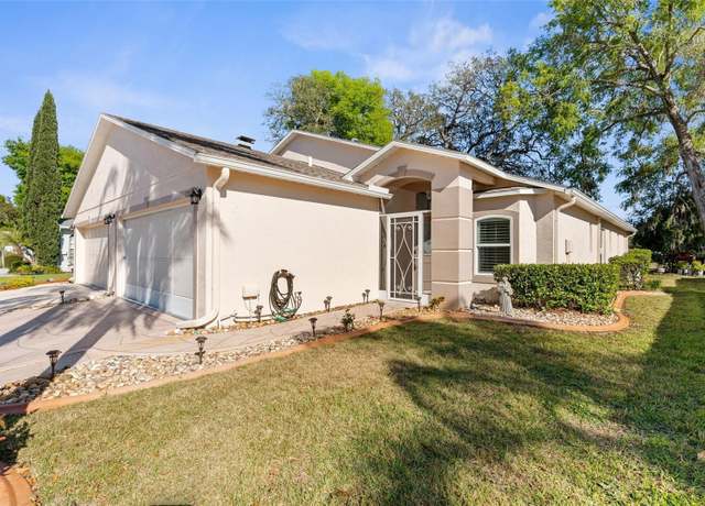 Property at 13526 Norman Cir, Hudson, FL 34669, 3 beds, 2 baths