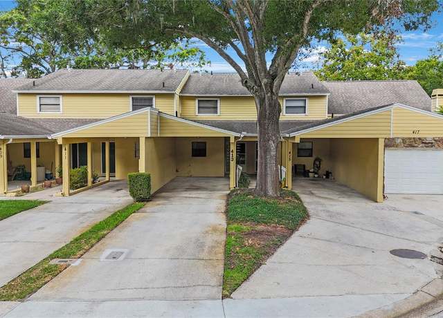 Property at 413 Somerset Ln, Palm Harbor, FL 34684, 2 beds, 2.5 baths