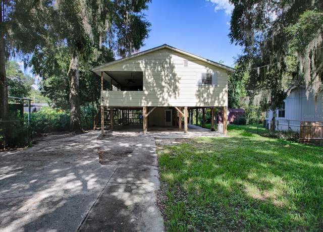 Property at 853 CR 484, Lake Panasoffkee, FL 33538, 3 beds, 2 baths