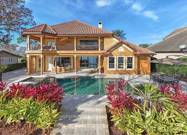 Property at 10018 Lone Tree Ln, Orlando, FL 32836, 4 beds, 2.5 baths