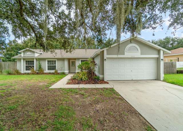 Property at 11824 Caruso Dr, Clermont, FL 34711, 4 beds, 2 baths