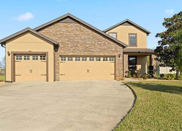 Property at 2210 Moraine Ct, Lakeland, FL 33805, 5 beds, 3.5 baths