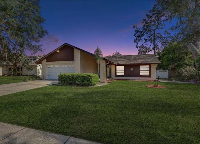 Property at 614 Sandalwood Dr, Plant City, FL 33563, 3 beds, 2 baths