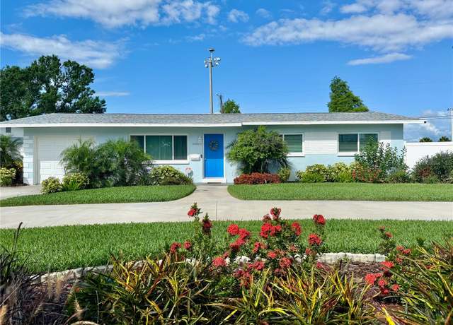 Property at 3701 Manatee Dr SE, St Petersburg, FL 33705, 3 beds, 2 baths