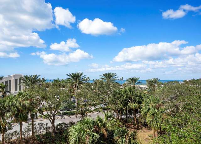 Property at 800 N Tamiami Trl #307, Sarasota, FL 34236, 2 beds, 2.5 baths