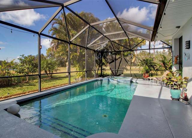 Property at 9203 Winter Harbour Way, Bradenton, FL 34212, 4 beds, 3 baths