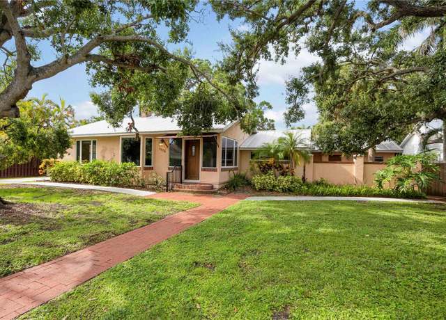 Property at 1926 Morris St, Sarasota, FL 34239, 3 beds, 3 baths