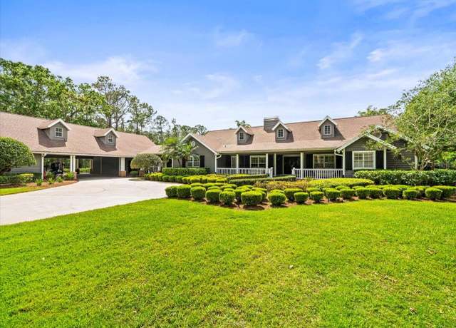 Property at 876 Ranch Rd, Tarpon Springs, FL 34688, 4 beds, 4 baths
