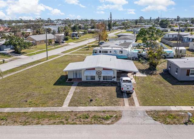 Property at 211 Dalton Blvd, Port Charlotte, FL 33952, 3 beds, 1 bath