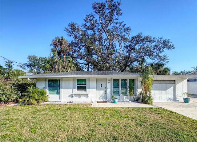 Property at 240 Pocono Trl E, Nokomis, FL 34275, 2 beds, 1.5 baths