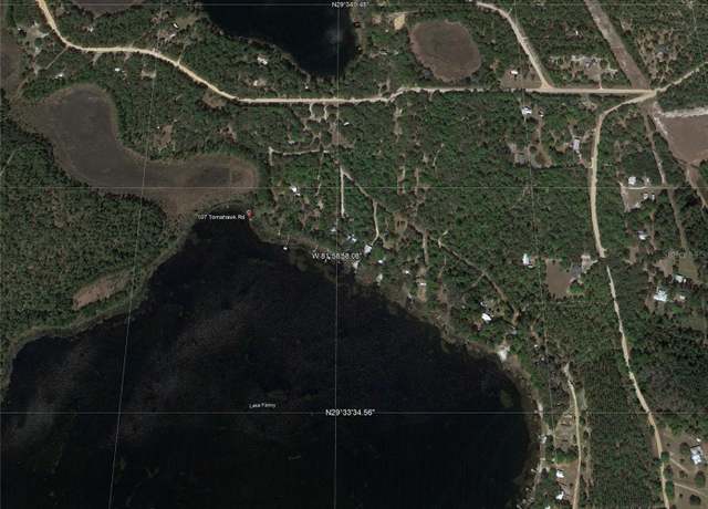 Property at 107 Tomahawk Rd, Hawthorne, FL 32640