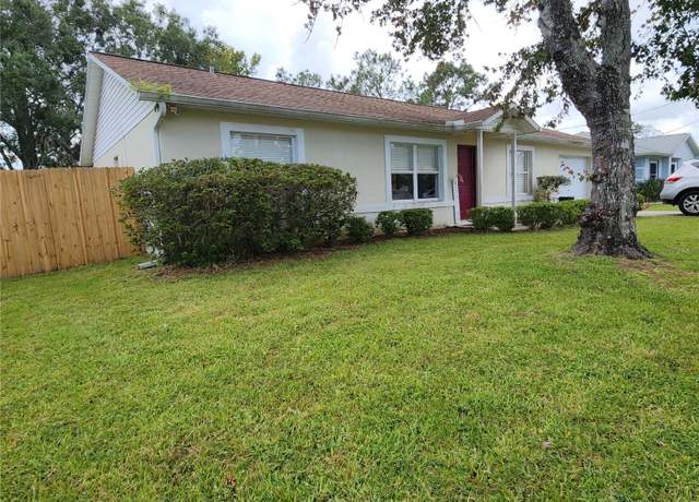 Property at 20 Prince Anthony Ln, Palm Coast, FL 32164, 3 beds, 2 baths