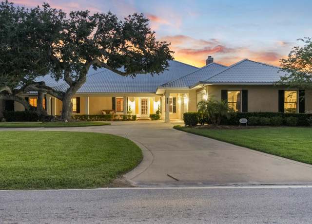 Property at 360 John Anderson Dr, Ormond Beach, FL 32176, 5 beds, 4.5 baths