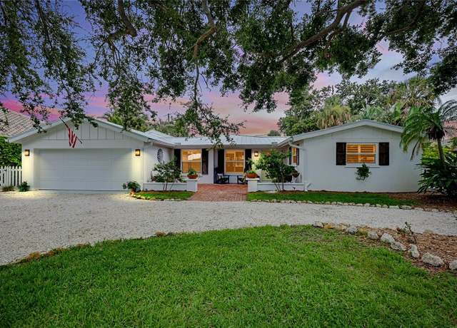 Property at 705 Armada Rd N, Venice, FL 34285, 3 beds, 3 baths