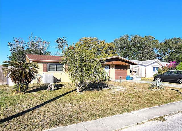 Property at 7521 Coventry Dr, Port Richey, FL 34668, 2 beds, 1 bath