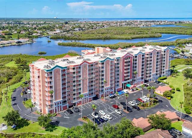 Property at 4516 Seagull Dr #903, New Port Richey, FL 34652, 3 beds, 2 baths